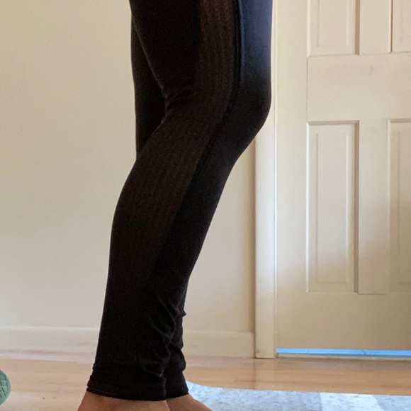 Lululemon Deep Breath Tight size 4 - Picture 5 of 12